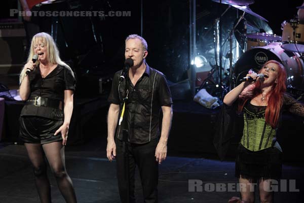 THE B-52'S - 2008-07-18 - PARIS - Le Bataclan - Frederick William Schneider III - Katherine Elizabeth Pierson - Cynthia Leigh Wilson